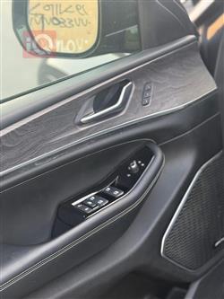 جیپ گراند شیرۆکی